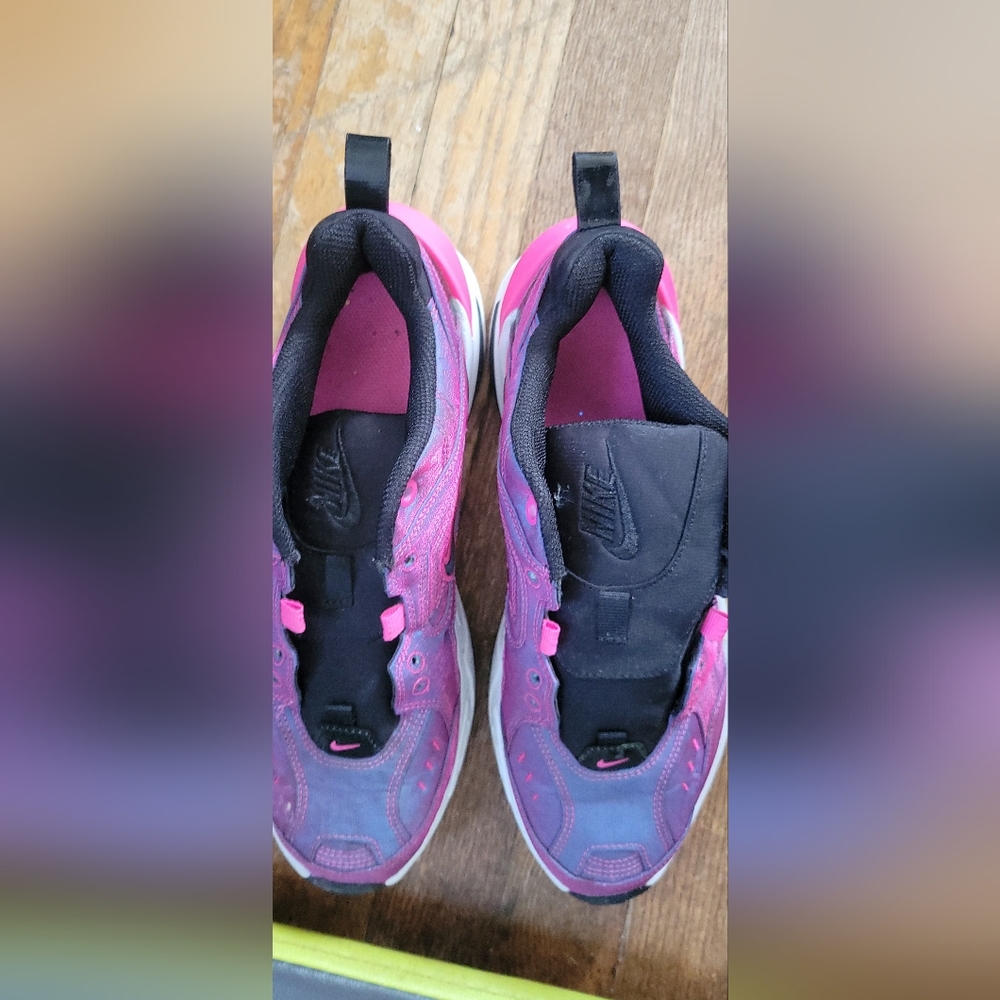 Nike Pink and Black Women's Sneakers
